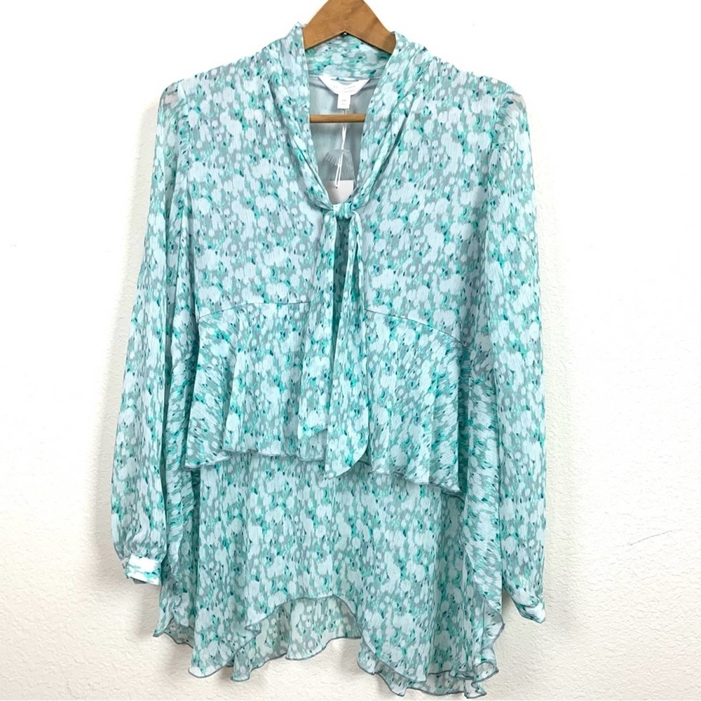 Lauren Conrad Floral Top NWT